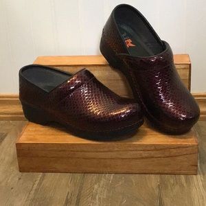 DANSKO PRO “Anaconda” Ruby snakeskin sz 37